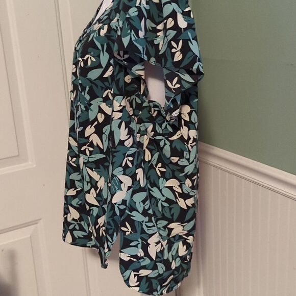 RYAN Wythe 1X lightweight top capped sleeves hides flaws summer greenery - Picture 4 of 11